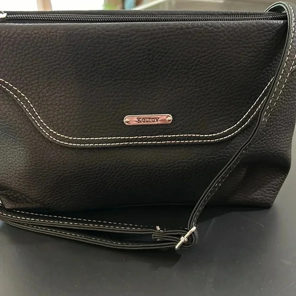 Koltov Ruby Crossbody Black 3 inside compartments an out side zipper pocket EUC - Picture 2 of 8